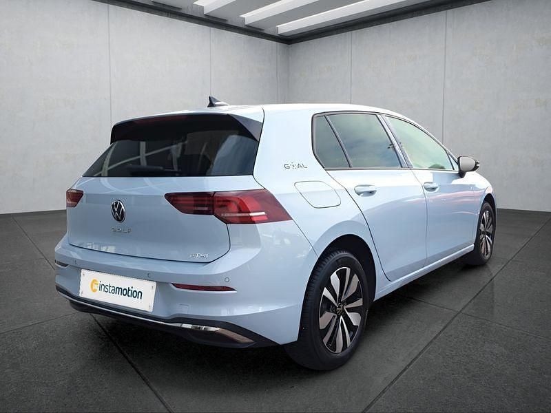 Gebraucht VW Golf VIII 116 PS (85 kW) 2025 Blau Kleinwagen