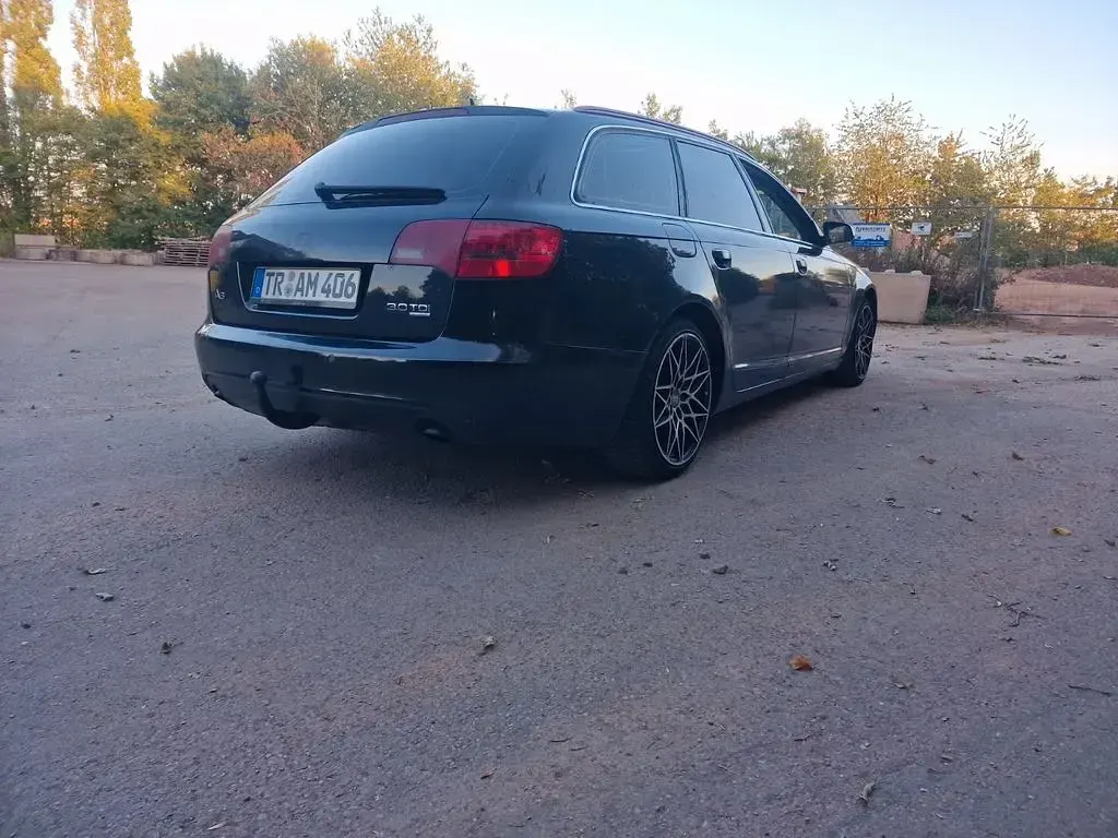Gebraucht Audi A6 Ambiente 224 PS (164 kW) 2006 Schwarz Kombi