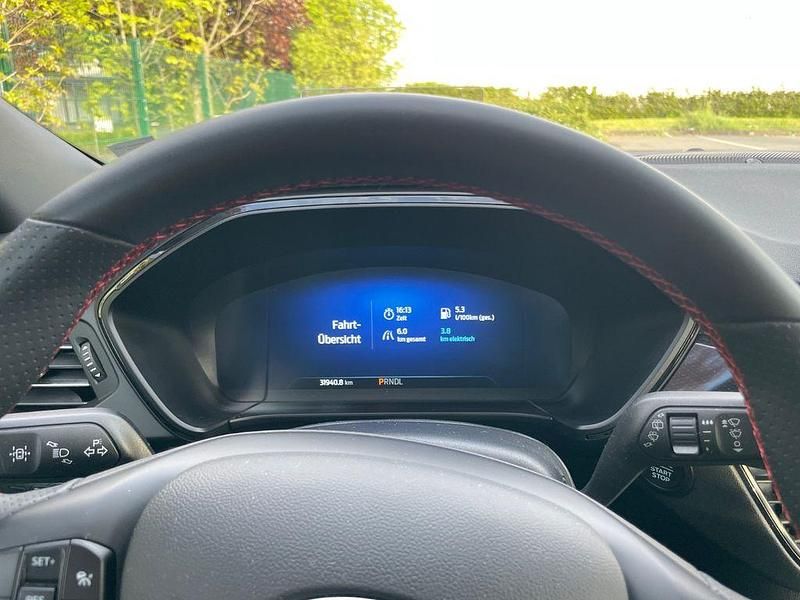 Second-hand Ford Kuga 190 CP (139 kW) 2024 Gri SUV