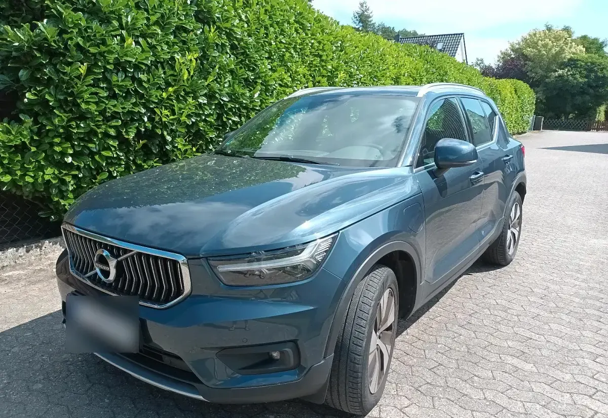 Gebraucht Volvo XC40 140 PS (102 kW) 2020 Blau SUV
