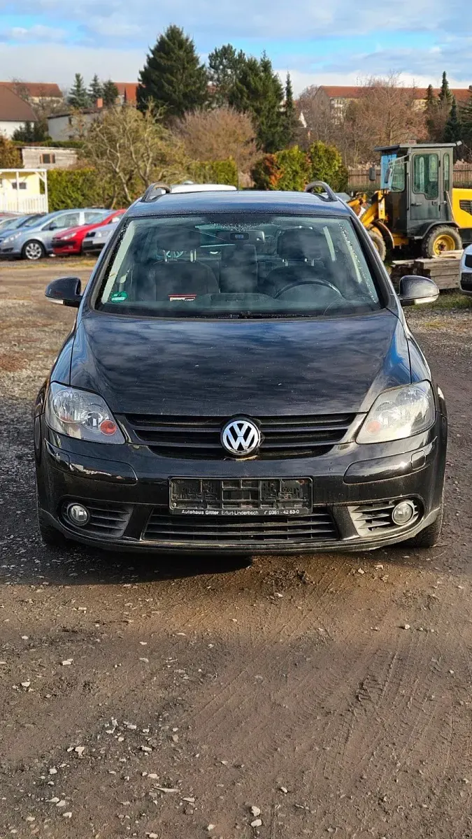 Gebraucht VW Golf VI 105 PS (77 kW) 2008 Schwarz Kleinwagen