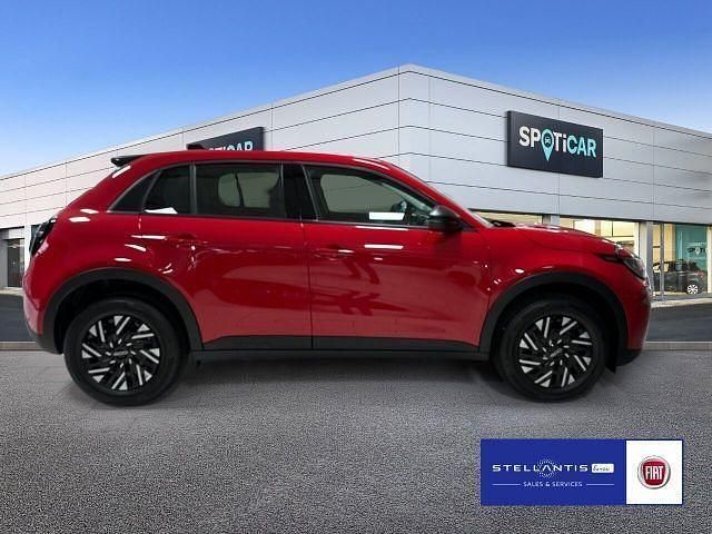 Neu Fiat 600 Basis 101 PS (74 kW) 2025 Rot Limousine