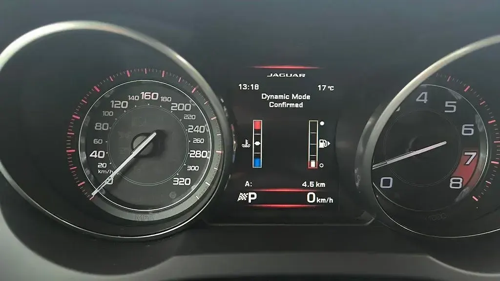 Gebraucht Jaguar F-Type R 551 PS (405 kW) 2015 Weiß Coupé