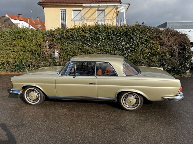 Tunisbeigemetallic Gebraucht 1970 Mercedes 280 SE Coupé | 78.000 € - Bild 1/4