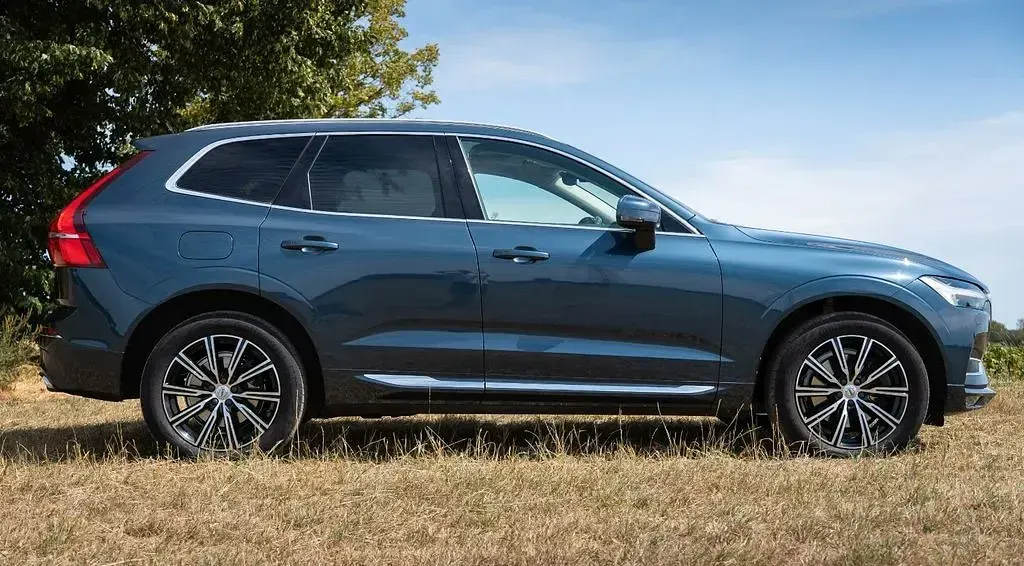 Gebraucht Volvo XC60 Inscription 235 PS (172 kW) 2021 Blau SUV