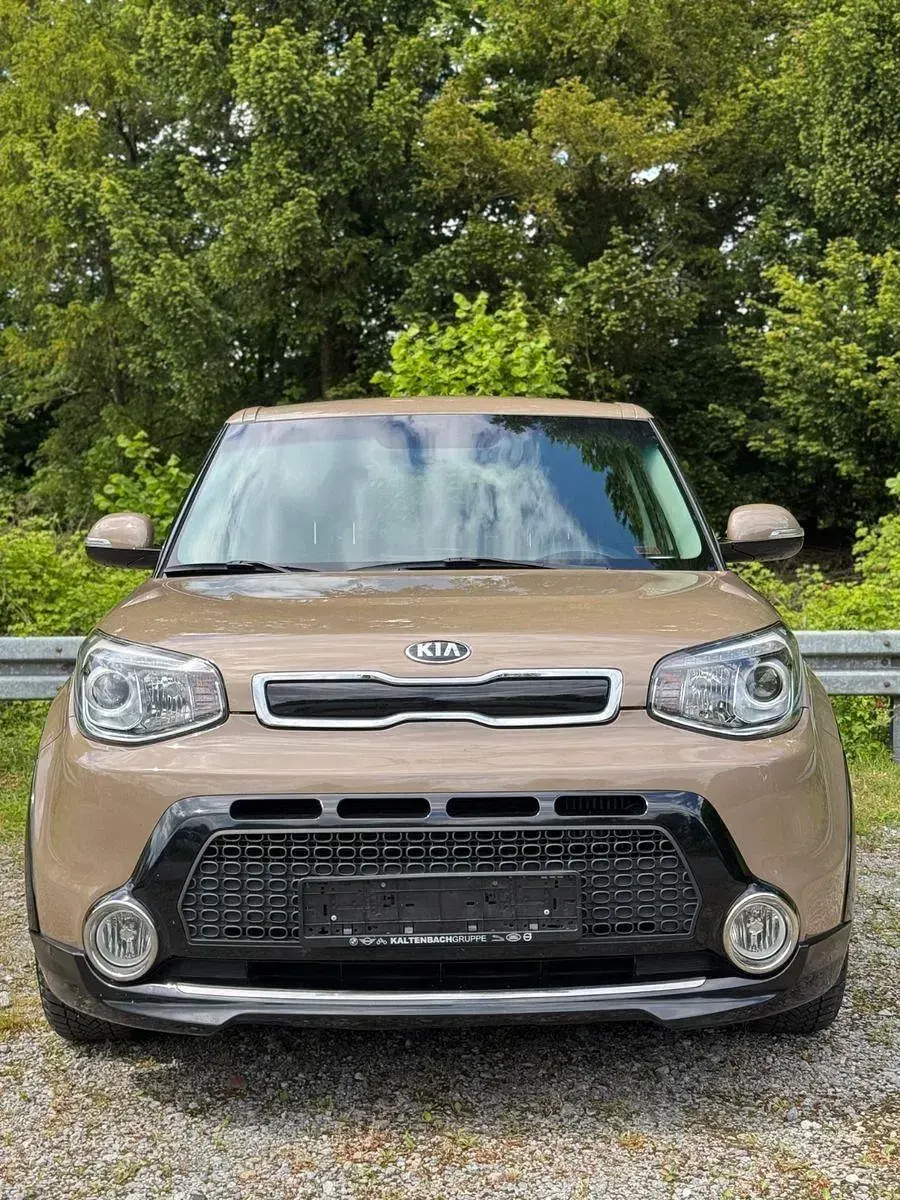 Gebraucht Kia Soul DREAM-TEAM Edition 128 PS (94 kW) 2015 Braun SUV