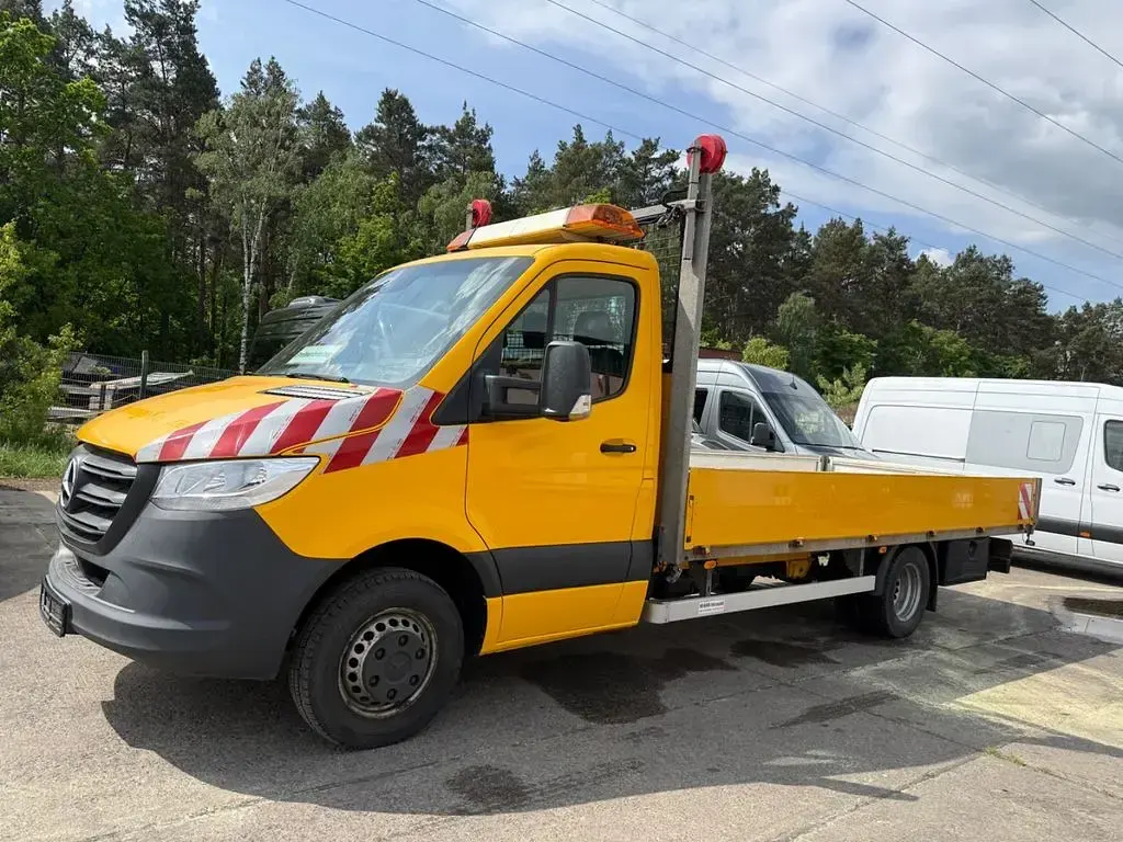 Occasion Mercedes Sprinter 190 ch (139 kW) 2022 Jaune Van