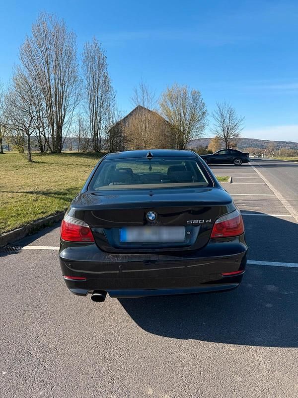 Gebraucht BMW 520 177 PS (130 kW) 2008 Schwarz Limousine