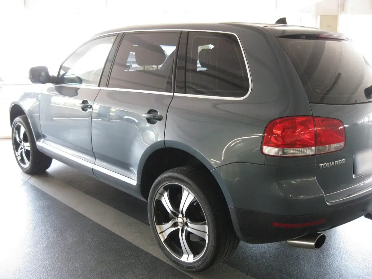 Gebraucht VW Touareg 313 PS (230 kW) 2005 Grau SUV