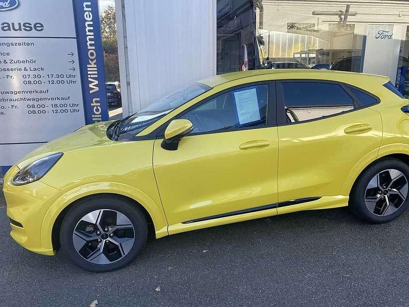 Neu Ford Puma Gen-E 124 kW (169 PS) 2025 Electric yellow 3c SUV