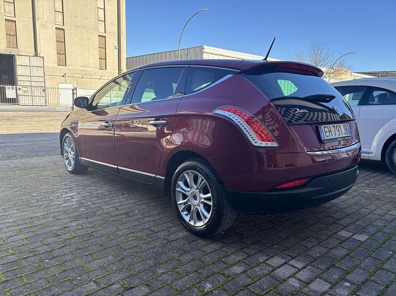 Second-hand Lancia Delta 120 CP (88 kW) 2011 Hatchback