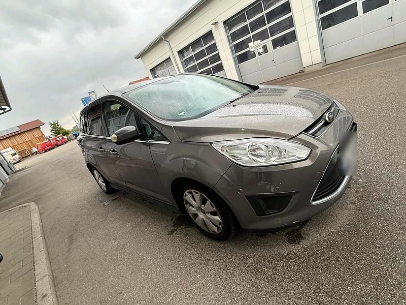 Gebraucht Ford Grand C-Max 140 PS (102 kW) 2012 Violet Van / Kleinbus