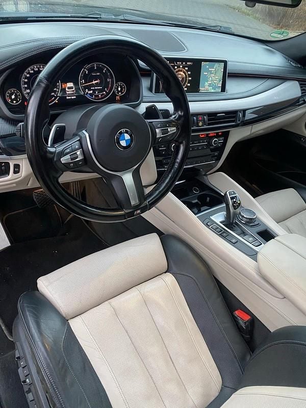 Blau Gebraucht 2015 BMW X6 M50 SUV | 25.700 € (Fairer Preis) - Bild 1/4