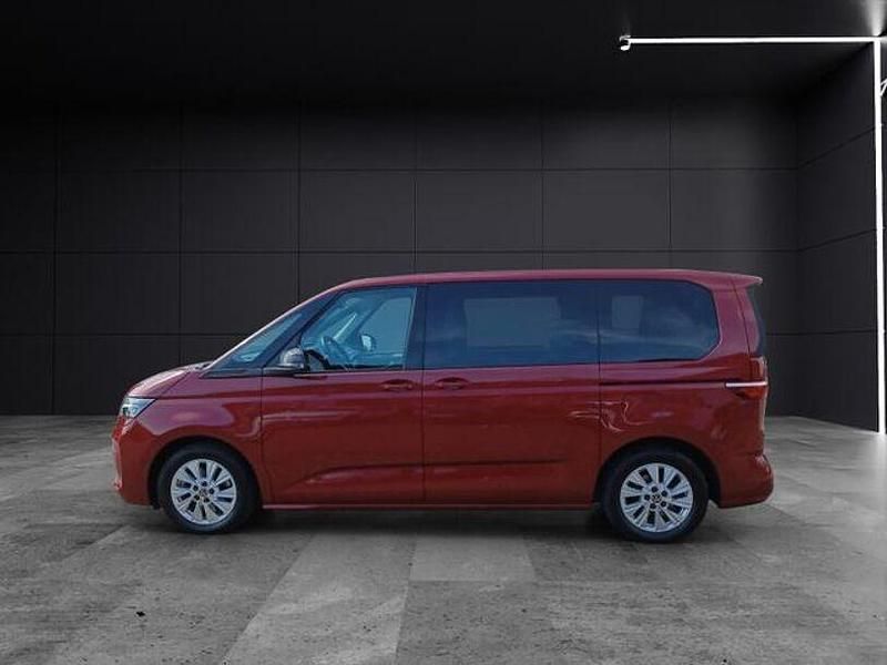 Usado VW Multivan 150 HP (110 kW) 2023 Vermelho Monovolume