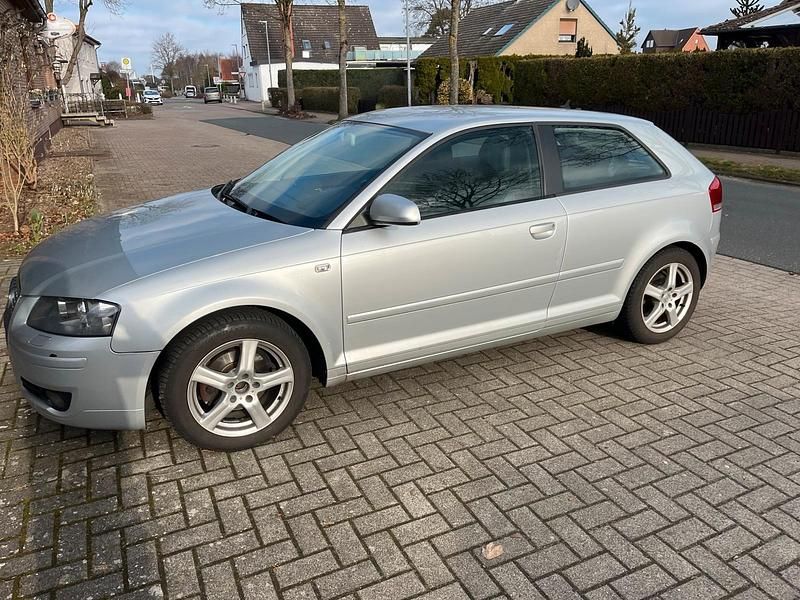 Gebraucht Audi A3 115 PS (84 kW) 2005 Silber Kleinwagen