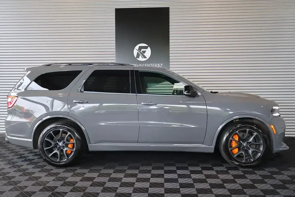 Gebraucht Dodge Durango 377 PS (277 kW) 2023 Grau SUV