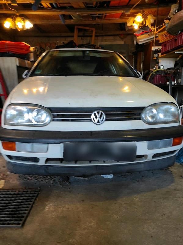 Gebraucht VW Golf III 90 PS (66 kW) 1993 Weiß Kleinwagen