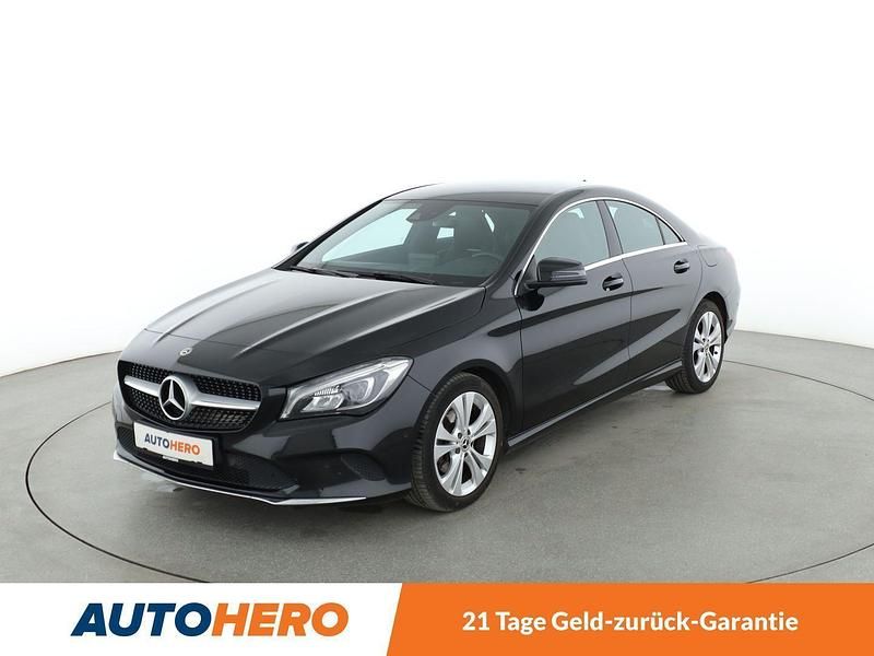 Schwarz Gebraucht 2018 Mercedes CLA180 Urban Limousine | 19.940 € (Etwas zu teuer) - Bild 1/3