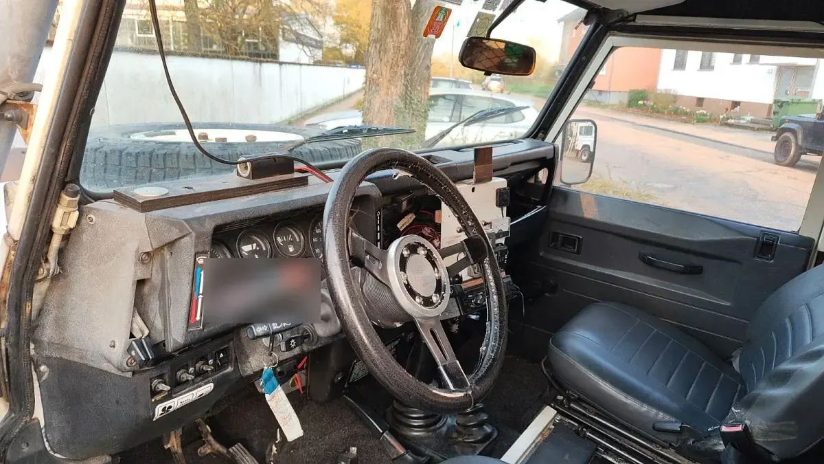Gebraucht Land Rover Defender 86 PS (63 kW) 1989 Weiß SUV