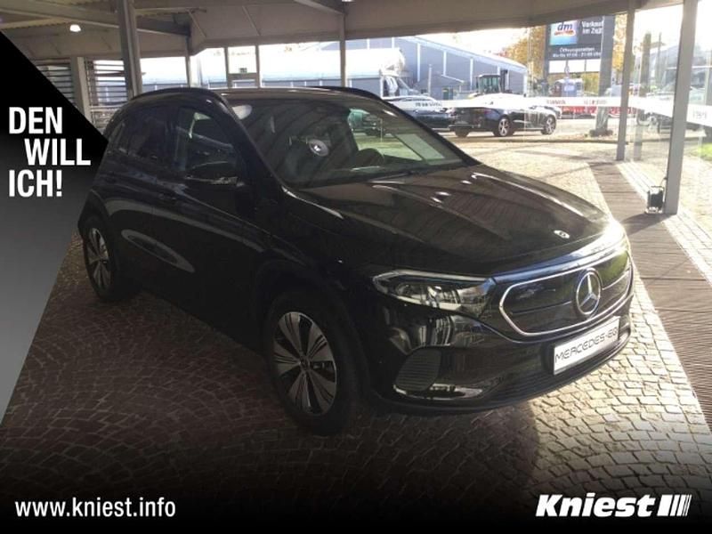 Kosmosschwarz metalliclack Gebraucht 2021 Mercedes 250 Advanced SUV | 31.900 € (Fairer Preis) - Bild 1/4