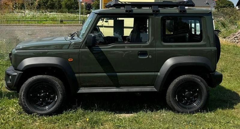 Gebraucht Suzuki Jimny 102 PS (75 kW) 2024 Grün SUV