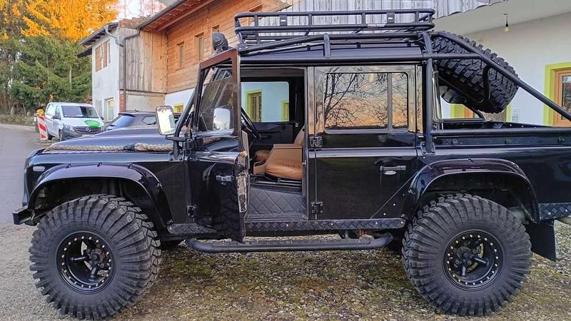 Gebraucht Land Rover Defender 122 PS (89 kW) 2008 Schwarz Pickup