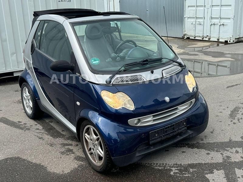 Blau Gebraucht 2003 Smart ForTwo Cabrio Pulse Cabrio | 2.490 € (Guter Preis) - Bild 1/4