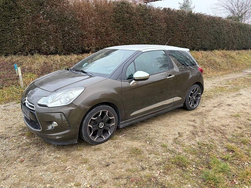 Braun Gebraucht 2012 Citroën DS3 Sport Chic Coupé | 3.200 € (Fairer Preis) - Bild 1/4