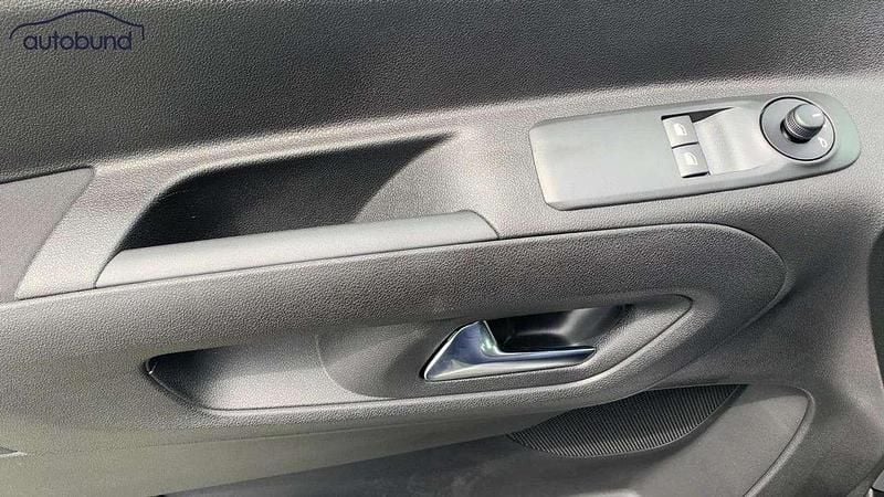 Neu Citroën Berlingo 102 PS (75 kW) 2025 Grau / artensegrau Van / Kleinbus