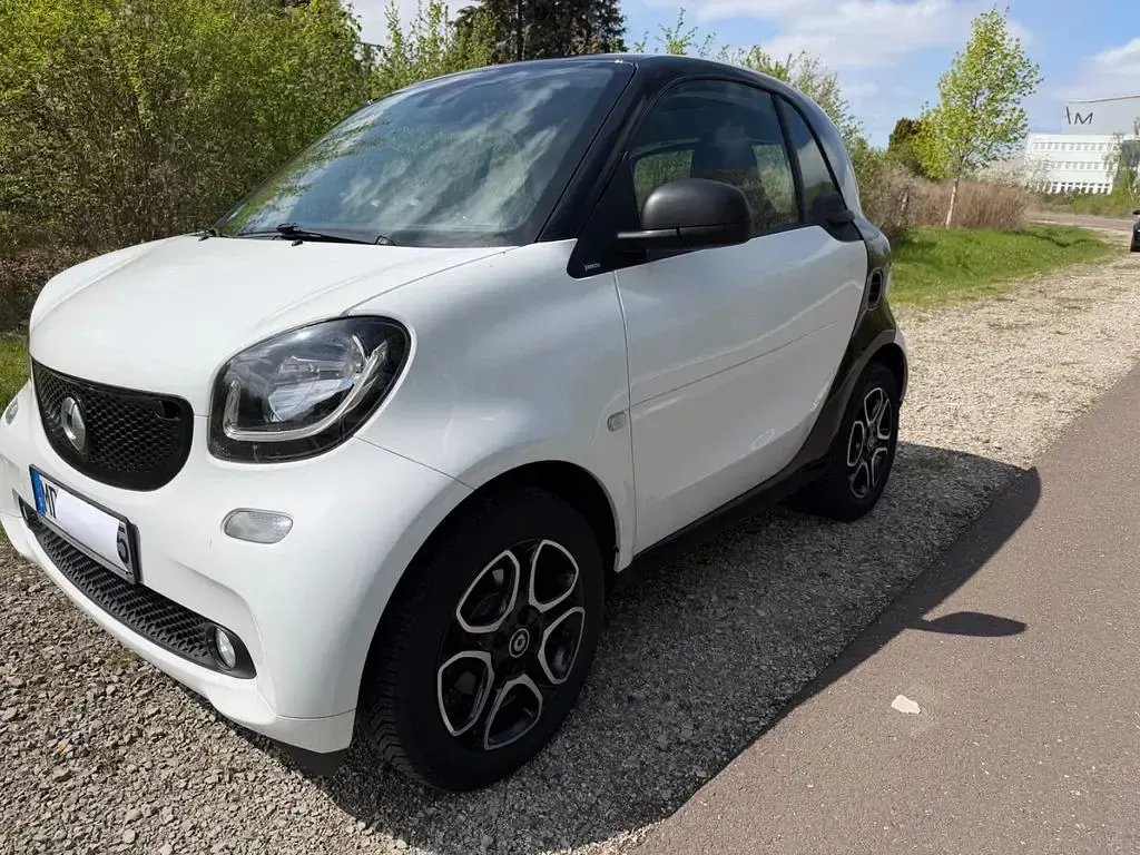 Gebraucht Smart ForTwo Coupé 71 PS (52 kW) 2017 Weiß Coupé