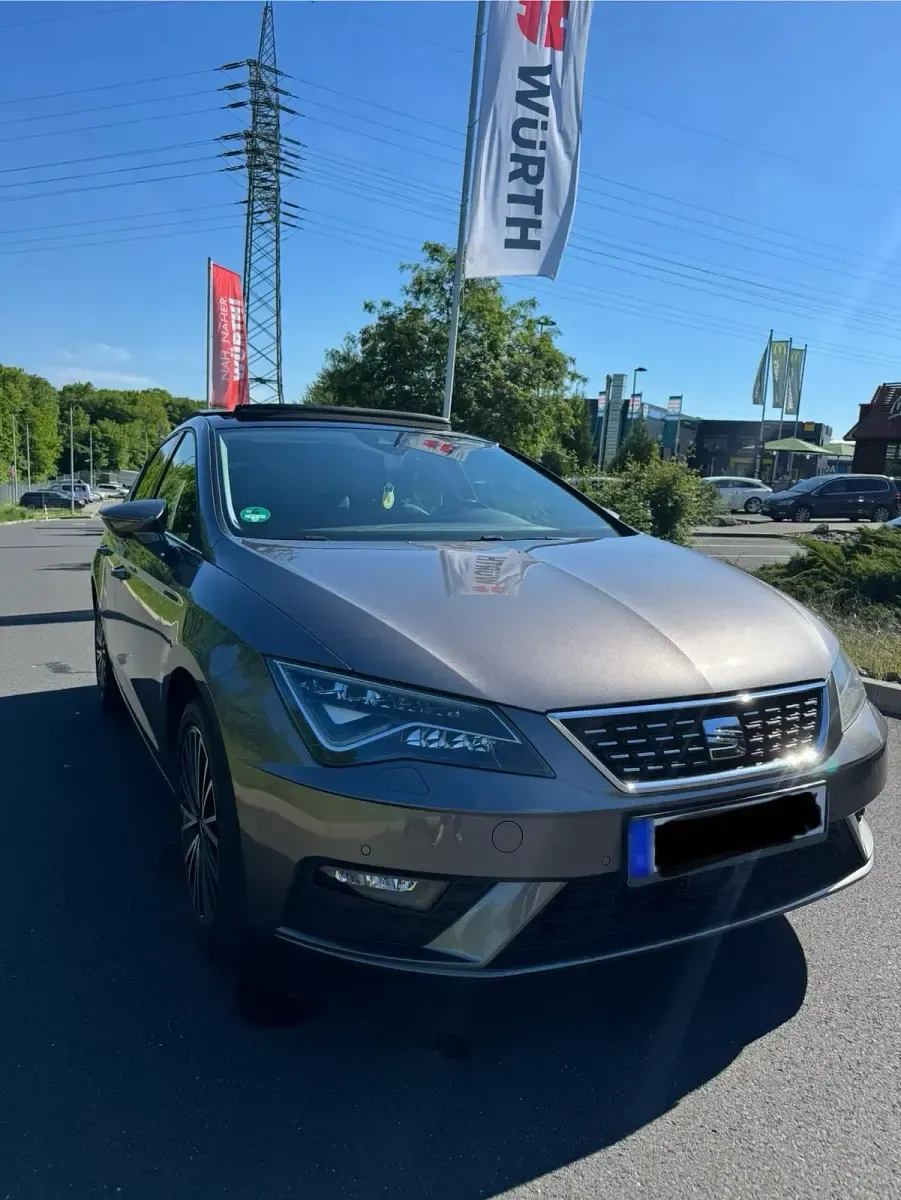 Gebraucht Seat Leon XCELLENCE 150 PS (110 kW) 2017 Braun Limousine