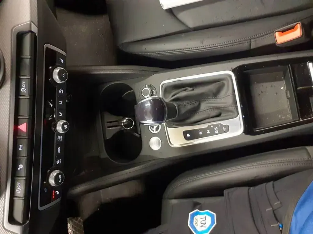 Gebraucht Audi Q2 S-Line 150 PS (110 kW) 2025 Navarrablau metallic SUV
