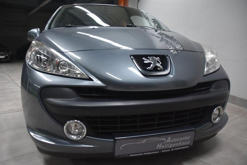 Gebraucht Peugeot 207 Urban Move 73 PS (53 kW) 2009 Grau Kleinwagen