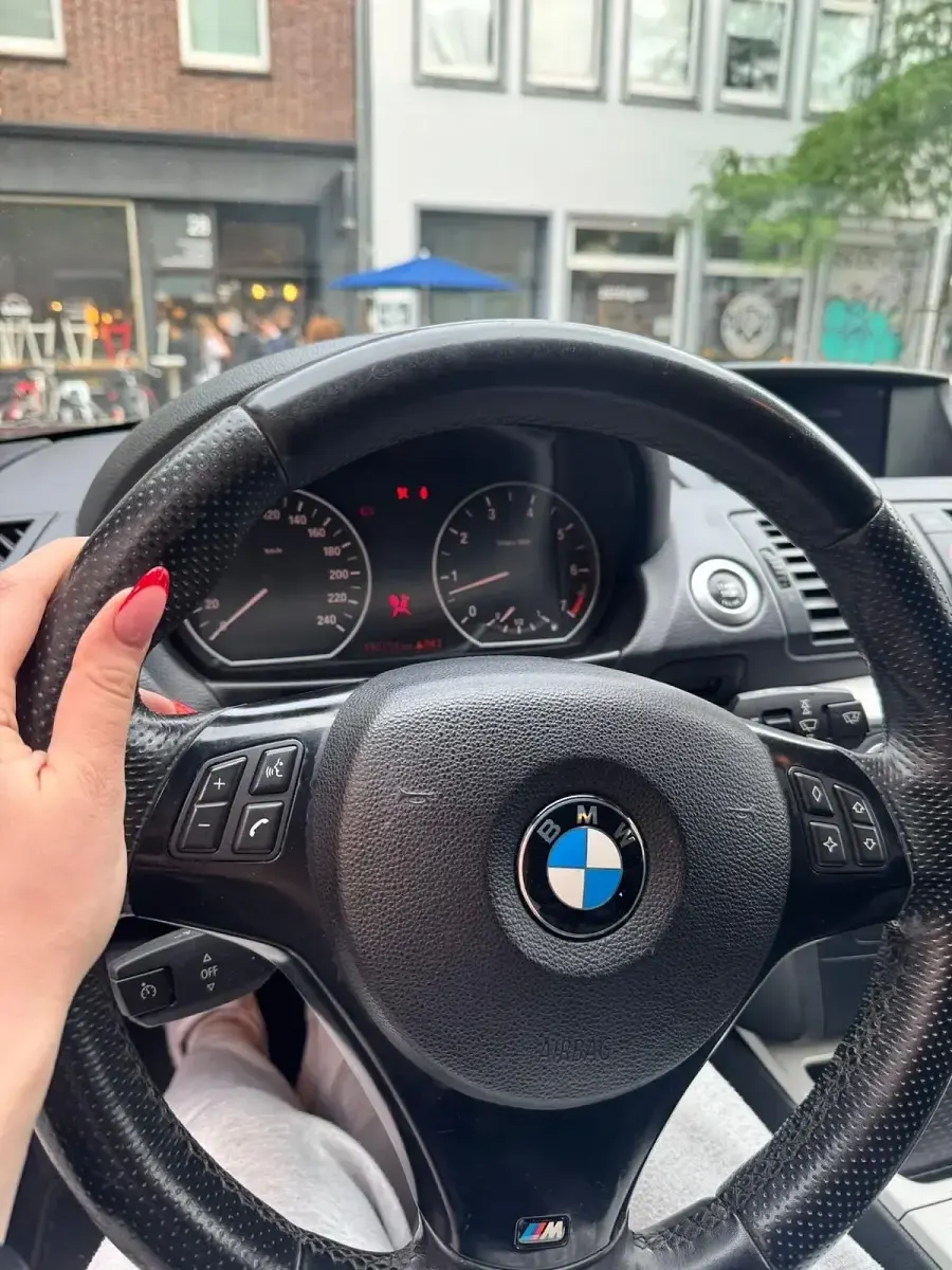 Gebraucht BMW 118 143 PS (105 kW) 2009 Weiß Kleinwagen