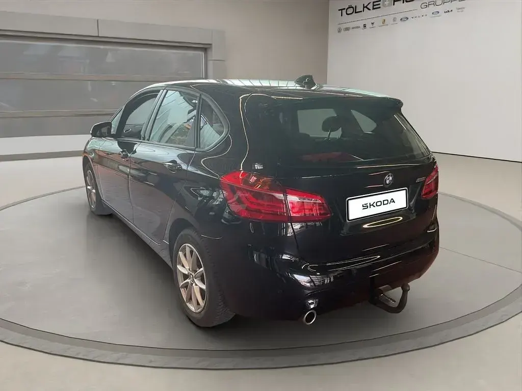 Gebraucht BMW 216 Active Tourer Advantage 109 PS (80 kW) 2020 Schwarz Van / Kleinbus