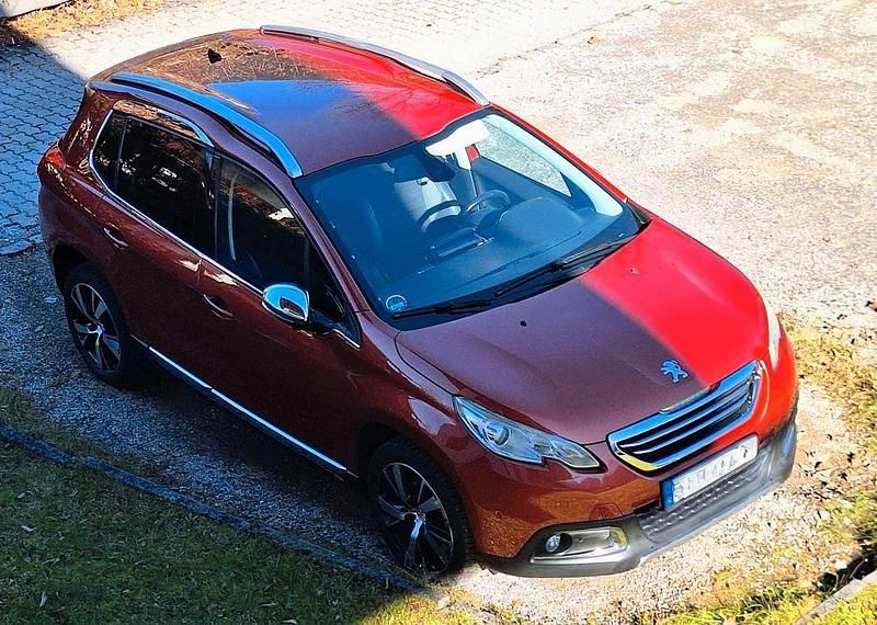 Rot Gebraucht 2014 Peugeot 2008 Allure SUV | 6.100 € (Superpreis) - Bild 1/4
