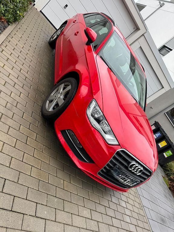 Gebraucht Audi A3 Ambiente 122 PS (89 kW) 2013 Limousine