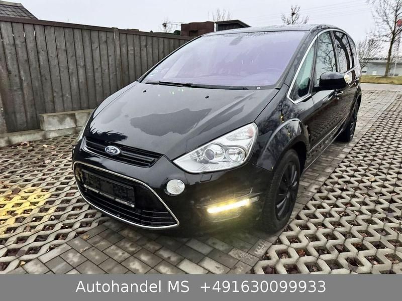Gebraucht Ford S-MAX Titanium 160 PS (117 kW) 2012 Schwarz Van / Kleinbus