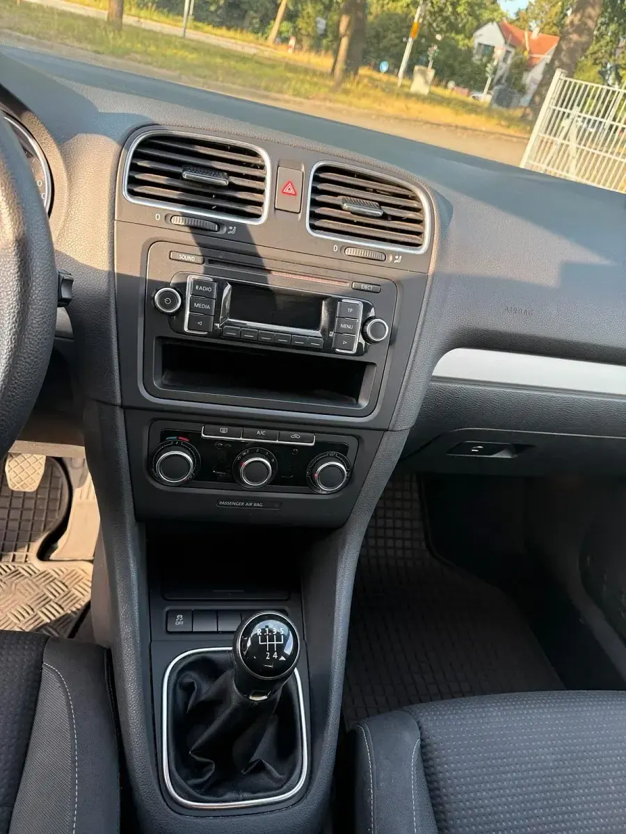 Gebraucht VW Golf VII 103 PS (75 kW) 2012 Weiß Limousine