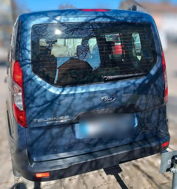 Gebraucht Ford Tourneo 101 PS (74 kW) 2019 Blau Kombi