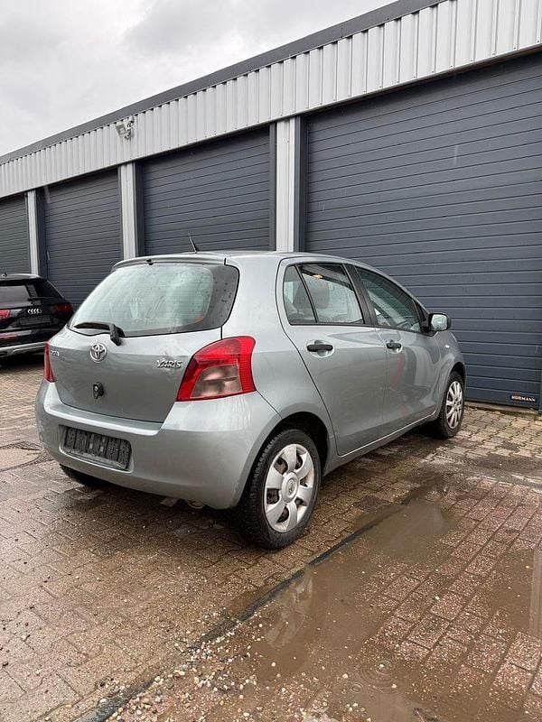 Gebraucht Toyota Yaris 87 PS (63 kW) 2009 Kleinwagen