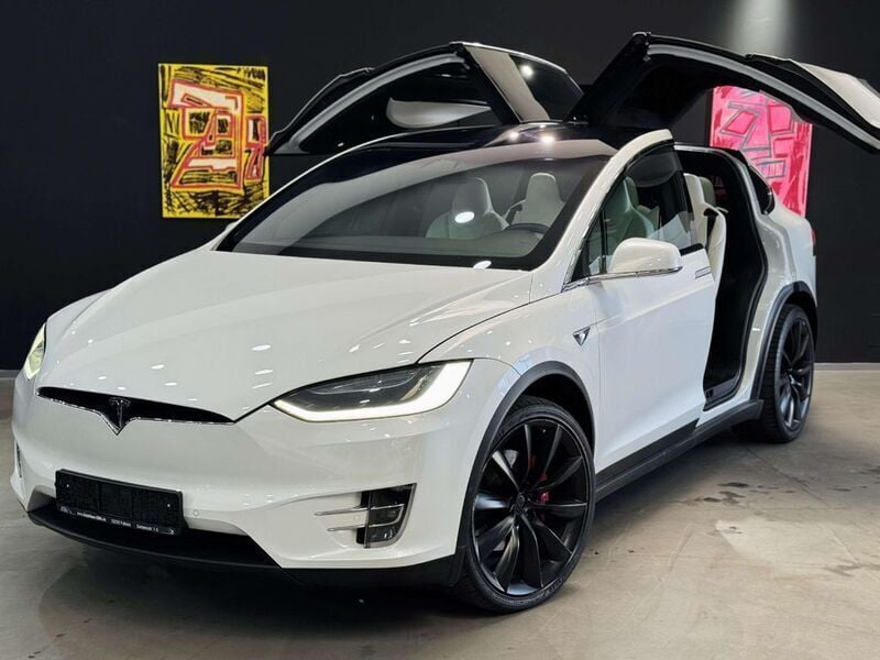 Weiß Gebraucht 2019 Tesla Model X Performance SUV | 48.950 € (Fairer Preis) - Bild 1/4