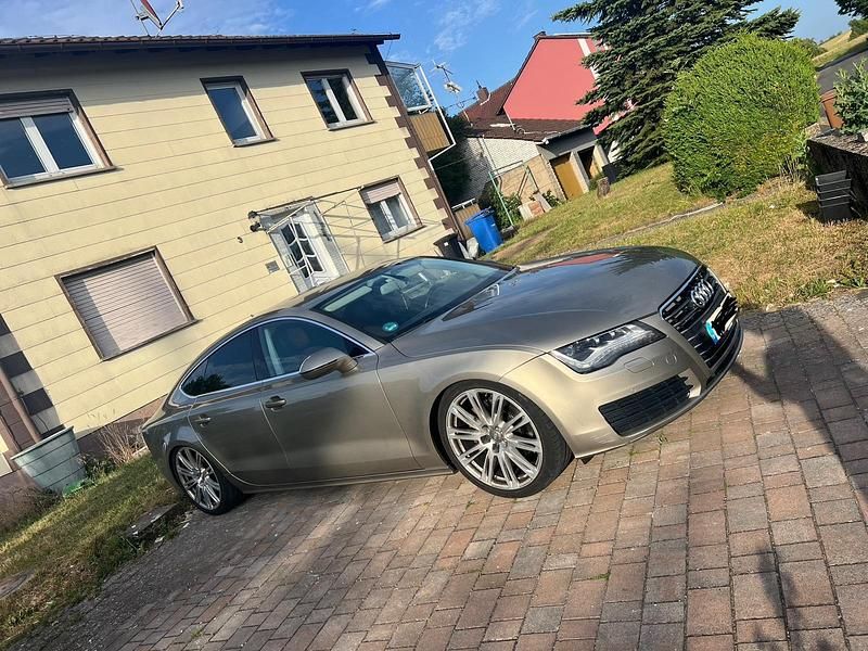 Gold Gebraucht 2011 Audi A7 Kleinwagen | 14.000 € (Fairer Preis) - Bild 1/4