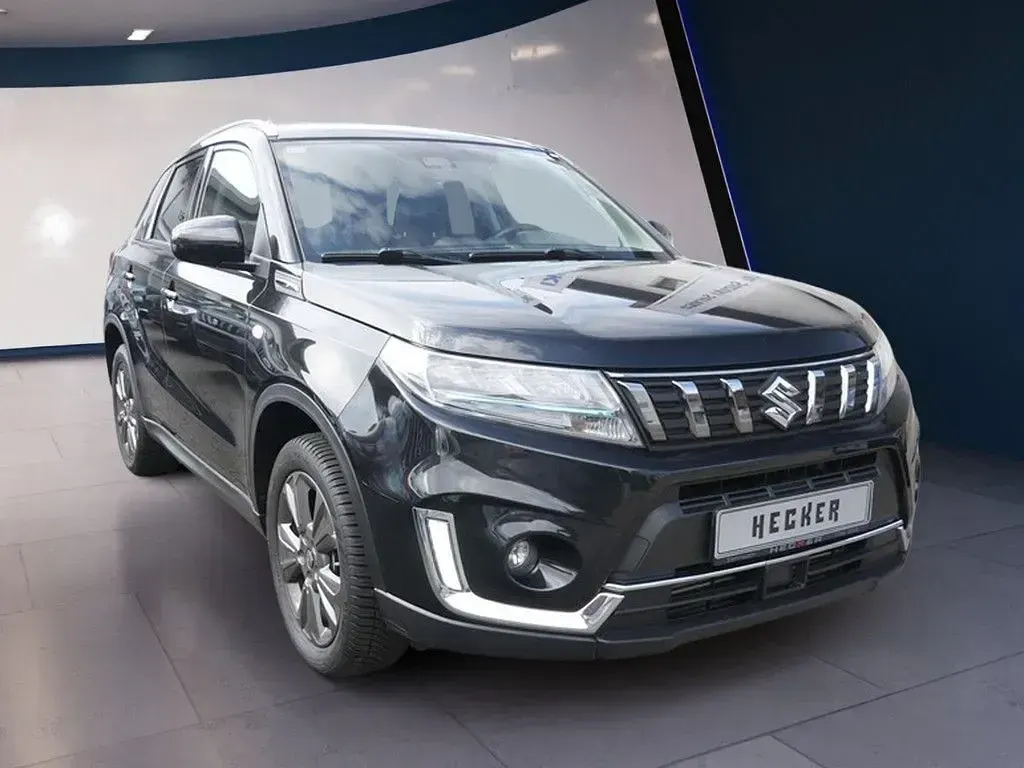 Gebraucht Suzuki Vitara Comfort 129 PS (94 kW) 2022 Schwarz SUV
