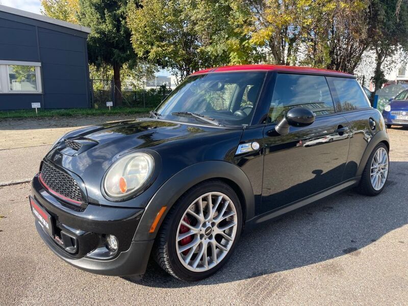 Gebraucht Mini John Cooper Works 211 PS (155 kW) 2011 Schwarz Kleinwagen