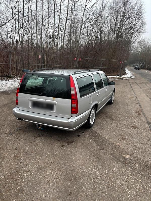 Gebraucht Volvo V70 170 PS (125 kW) 2000 Silber Kombi