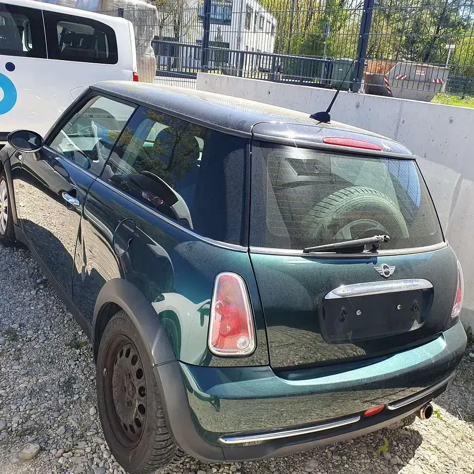 Używany Mini Cooper 116 KM (85 kW) 2006 Zielony Hatchback