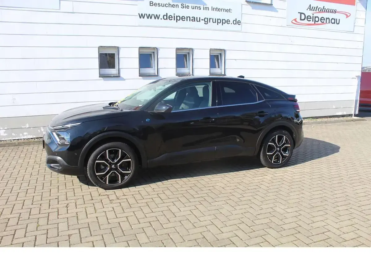 Gebraucht Citroën e-C4 Shine 56 kW (77 PS) 2022 Perla nera schwarz Limousine