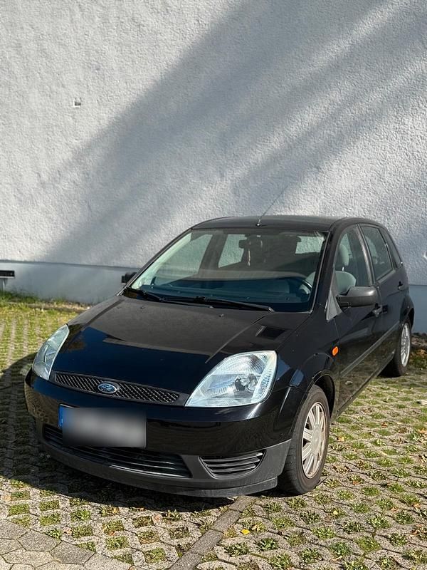 Schwarz Gebraucht 2002 Ford Fiesta Kleinwagen | 800 € (Guter Preis) - Bild 1/4