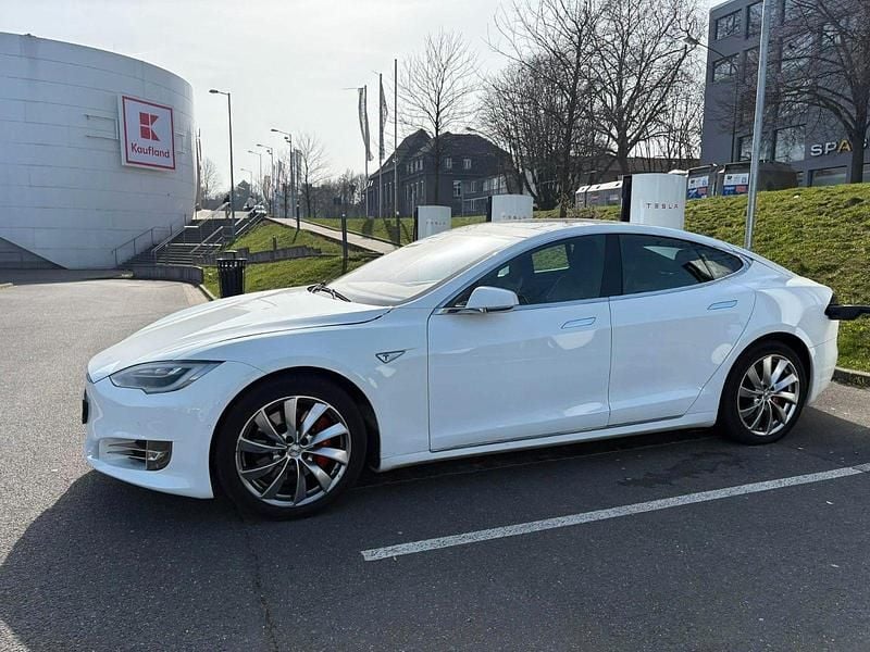 Second-hand Tesla Model S 244 kW (332 CP) 2017 Alb Hatchback